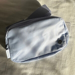 🆕 Lululemon Everywhere Belt Bag Pastel Blue